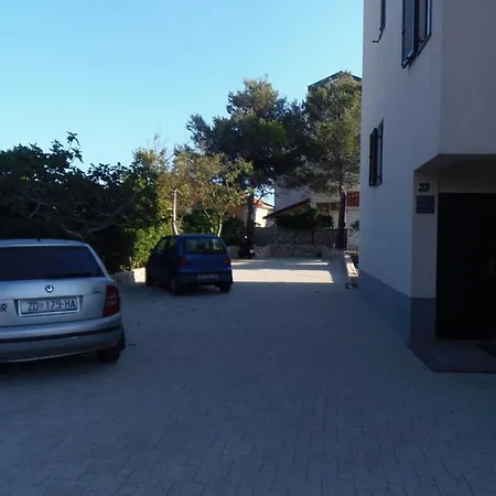 Apartment House Nono Povljana