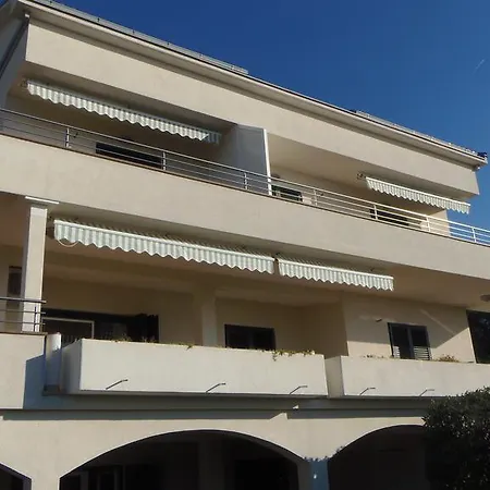 Apartment House Nono *