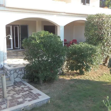 Apartment House Nono Povljana