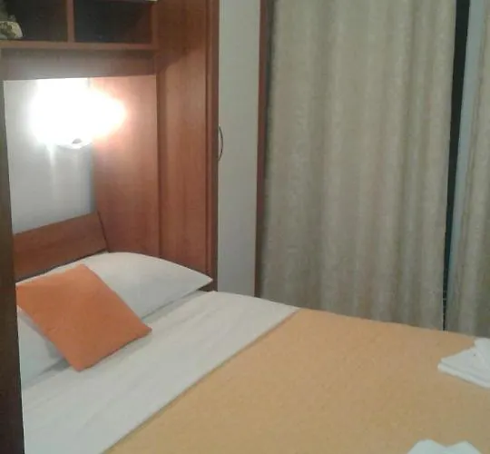 Apartament House Nono